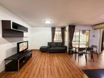 อัสสกาญจน์ เพลส ทวิน คอนโด / Ussakan Place Twin Condo