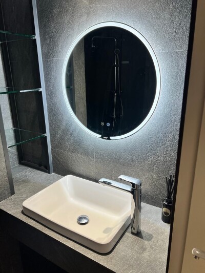 เดอะ โคลเวอร์ ทองหล่อ / The Clover Thonglor