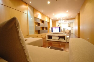 โนเบิล ออรา / Noble Ora