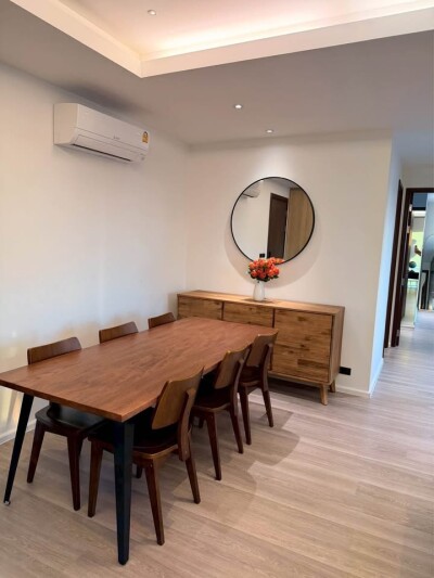 ทรู ทองหล่อ / Thru Thonglor