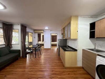 อัสสกาญจน์ เพลส ทวิน คอนโด / Ussakan Place Twin Condo