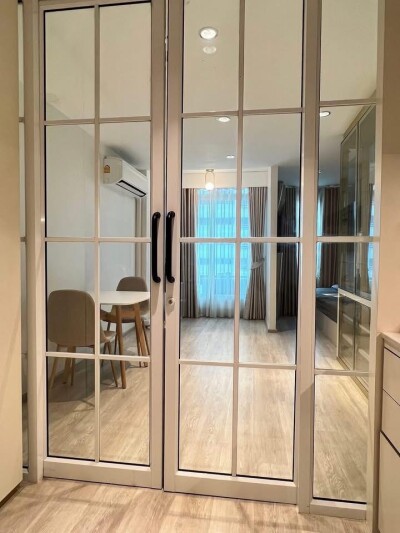 เดอะ โคลเวอร์ ทองหล่อ / The Clover Thonglor