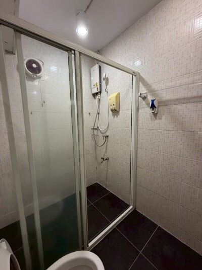 อัสสกาญจน์ เพลส ทวิน คอนโด / Ussakan Place Twin Condo