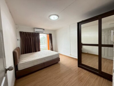 อัสสกาญจน์ เพลส ทวิน คอนโด / Ussakan Place Twin Condo