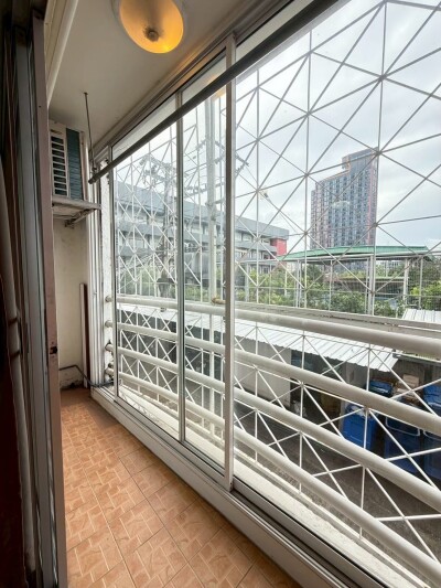 อัสสกาญจน์ เพลส ทวิน คอนโด / Ussakan Place Twin Condo