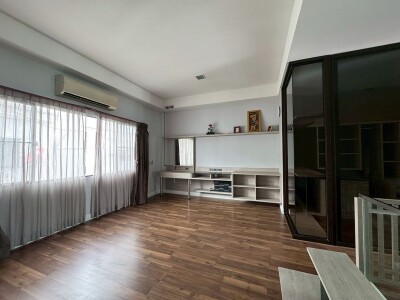 เดอะ เทอเรส รามอินทรา