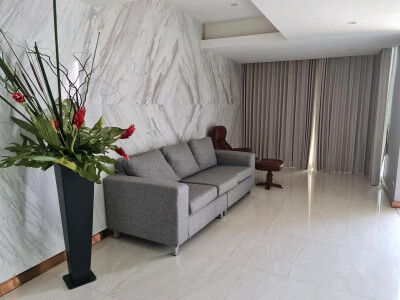 เอช คอนโด สุขุมวิท 43 / H condo sukhumvit 43