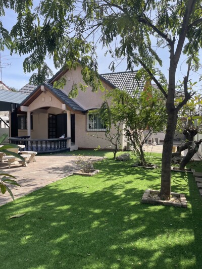 หมู่บ้านปลาทอง ศรีนครินทร์-1