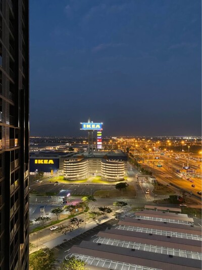 เอ สเปซ เมกา / A space Mega-9