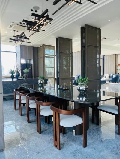 โนเบิล นิว ดิสทริค อาร์ไนน์ / Noble Nue District R9