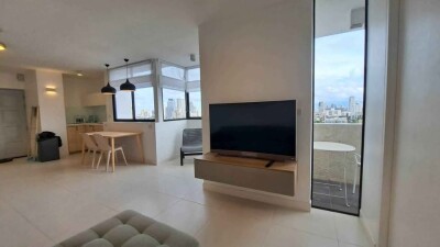 เจ. ซี. ทาวเวอร์ / J.C. Tower-3