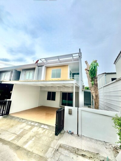 เดอะ คัลเลอร์ส พรีเมียม บางนา กม.8 / ซ.มหาชัย หลังมุม 27ตรว. 4 นอน