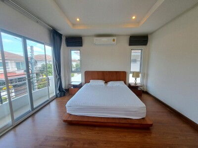 ศุภาลัย การ์เด้นวิลล์ กรุงเทพกรีฑาตัดใหม่ - มอเตอร์เวย์