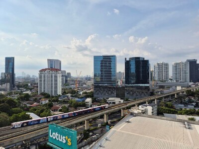 ไลฟ์ ลาดพร้าว / Life Ladprao-11