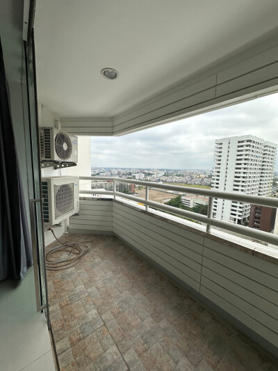 เซ็นทรัลซิตี้ บางนา อีสทาวเวอร์ / Central City East Tower