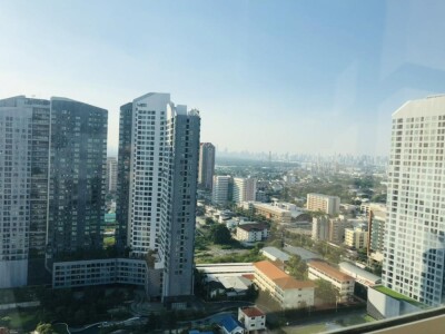 เดอะ โคสต์ แบงค็อก (บางนา) / The Coast Bangkok (Bangna)