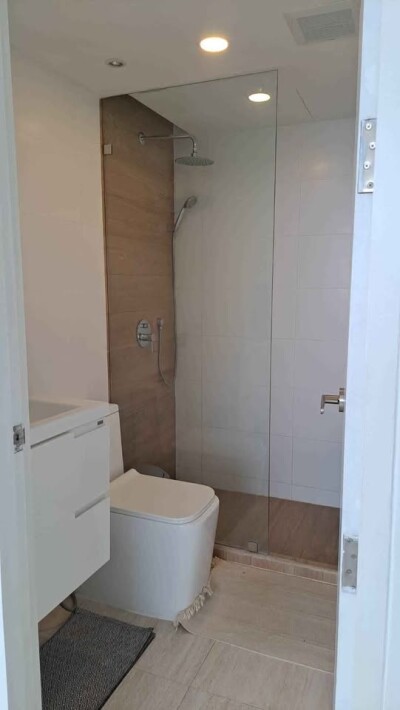 เจ. ซี. ทาวเวอร์ / J.C. Tower-10