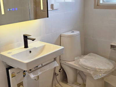 พีจี พระรามเก้า คอนโดมิเนียม / PG RAMA 9 Condominium