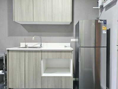 เอ สเปซ เมกา / A space Mega-8