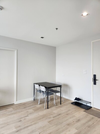 เดอะ รูม สาทร - ตากสิน / The Room Sathorn - Taksin