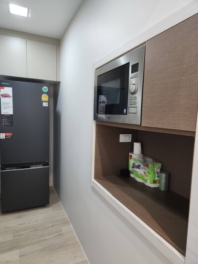 เดอะ รูม สาทร - ตากสิน / The Room Sathorn - Taksin