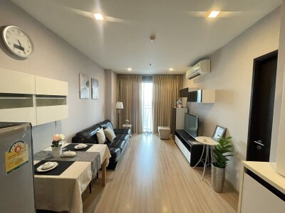 สกายวอล์ค และ เวลซ์ เรสซิเดนซ์ / Sky Walk & Weltz Residence-1