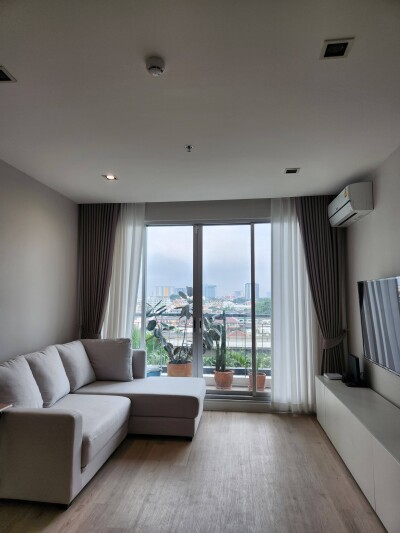 เดอะ รูม สาทร - ตากสิน / The Room Sathorn - Taksin