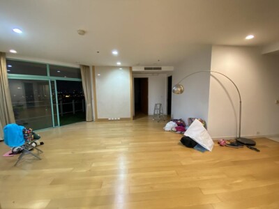 ชาเทรียม ริเวอร์ไซด์ เรสซิเด้นท์ / • พื้นที่กว้างขวางถึง 251.45 ตร.ม.-2