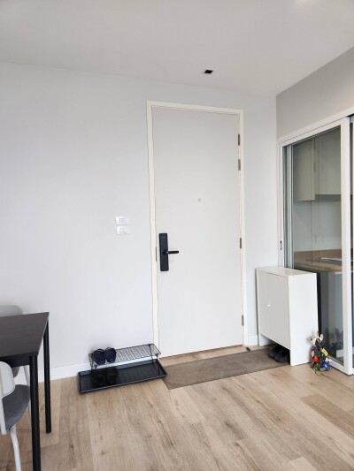 เดอะ รูม สาทร - ตากสิน / The Room Sathorn - Taksin