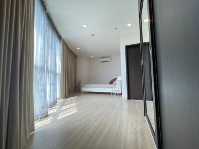 สกายวอล์ค และ เวลซ์ เรสซิเดนซ์ / Sky Walk & Weltz Residence-6