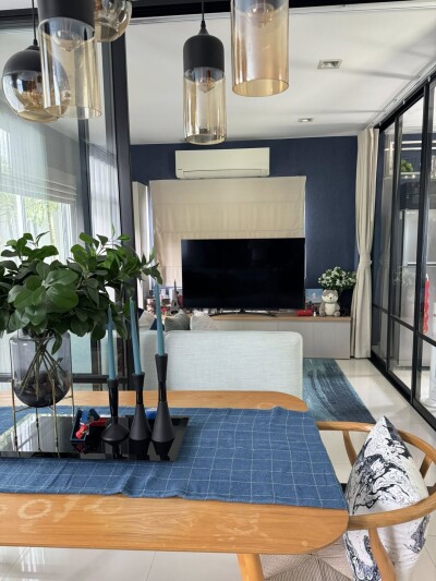 เทรนดี้ ธารา บางนา