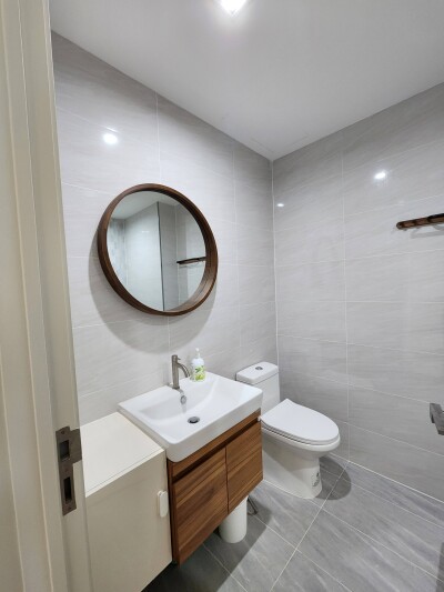 เดอะ รูม สาทร - ตากสิน / The Room Sathorn - Taksin