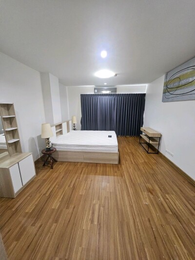 เดอะ เวลลิงตัน คอนโด / The Wellington Condominium-4