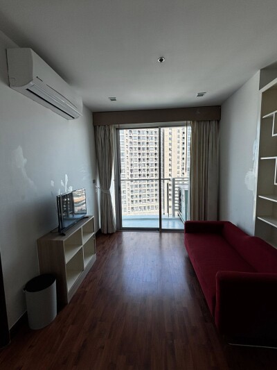 สกายวอล์ค และ เวลซ์ เรสซิเดนซ์ / Sky Walk & Weltz Residence-1