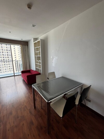 สกายวอล์ค และ เวลซ์ เรสซิเดนซ์ / Sky Walk & Weltz Residence-3