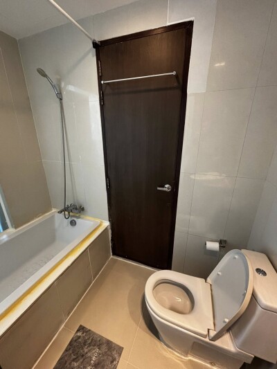 สกายวอล์ค และ เวลซ์ เรสซิเดนซ์ / Sky Walk & Weltz Residence-6