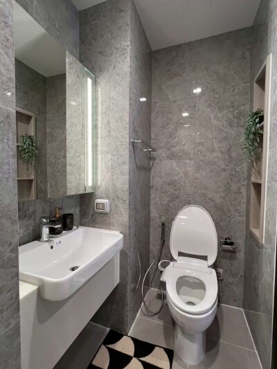 โนเบิล อราวน์ อารีย์ / Noble Around Ari-8