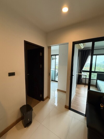 บี - ลีฟ ติวานนท์ / B - Live Tiwanon