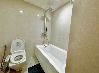 อัพเดทล่าสุด 28/1/2569 : ลิฟ แอท 49 / Liv@49  (Sukhumvit 49)