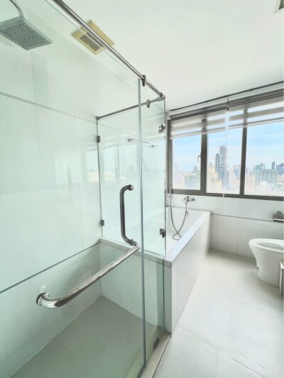 ทรู ทองหล่อ / Thru Thonglor-7