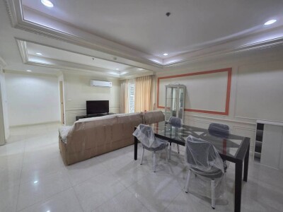 ลา วี ออง โรส เพลส / La Vie En Rose Place