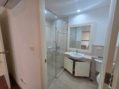 ลา วี ออง โรส เพลส / La Vie En Rose Place