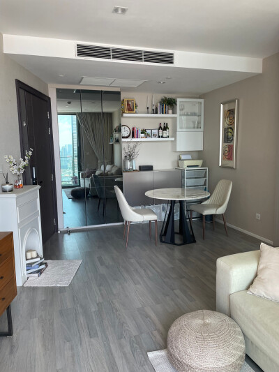 333 ริเวอร์ไซด์ / 333 RIVERSIDE