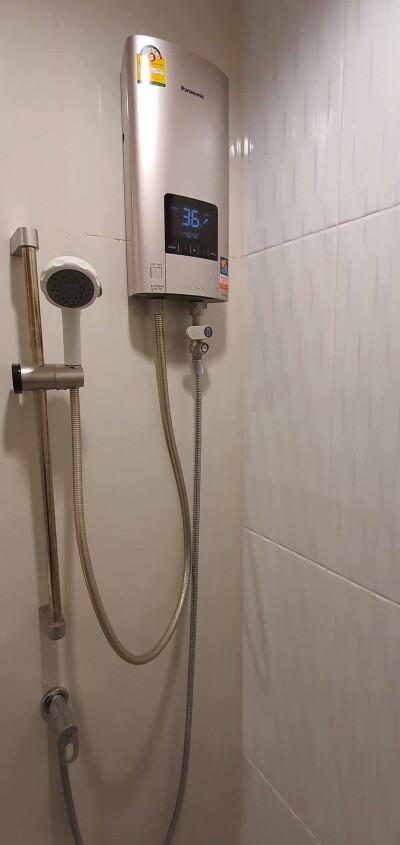 ไลฟ์ ลาดพร้าว / Life Ladprao