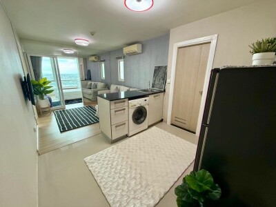 เอ็มโซไซตี้ คอนโดมิเนียม / M Society Condominium