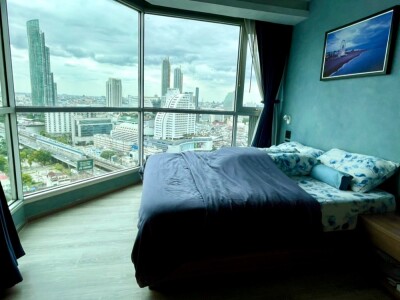 ริทึ่ม สาทร / Rhythm Sathorn-1