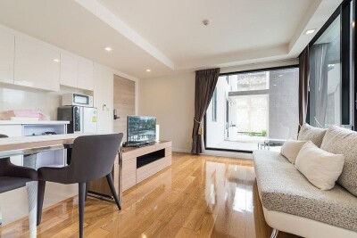 คอนโด เลต ไลท์ คอนแวนต์ / Condolette Light Convent