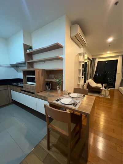 บลอคส์ 77 / Blocs 77