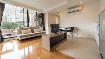 คอนโด เลต ไลท์ คอนแวนต์ / Condolette Light Convent