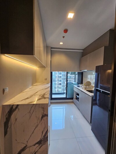 ไลฟ์ อโศก - พระราม 9 / Life Asoke - Rama 9